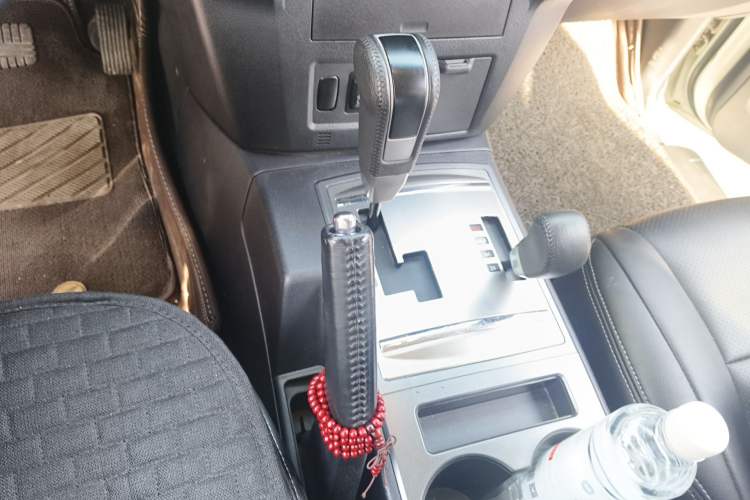 Used Mitsubishi Pajero 2016 3.0L Automatic Standard Version China V Standard Gear Lever