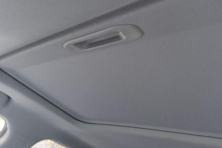 Used AION Trumpchi GE3 2018 530 Internet Enjoyment Version Headliner