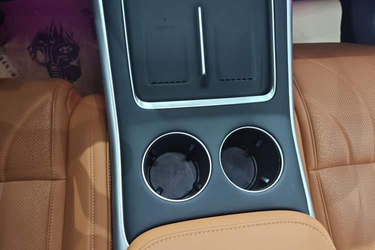 Used XPeng G9 2025 625 Long-Range Max Gear Lever