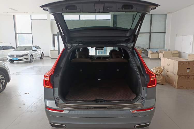 Used Volvo XC60 2021 T5 4x4 Smart Luxury Edition