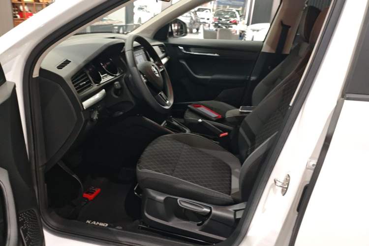 Used Skoda Kamiq 2024 1.5L Automatic Power Version Left Front Seat