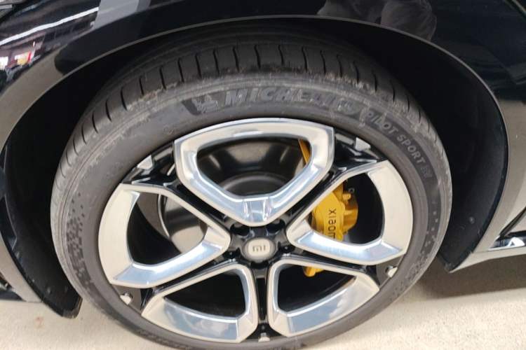 Used Xiaomi Auto YU7 2025 Ultra-Long Range All-Wheel Drive Pro Version
