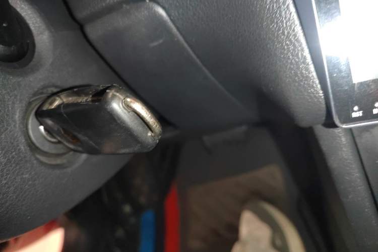 Used Volkswagen Polo 2016 1.6L Automatic Comfort Model Interior 1