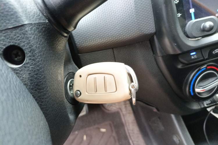 Used Hyundai Verna (older generation) 2017 1.4L Automatic YueXiang Edition China V-standard
