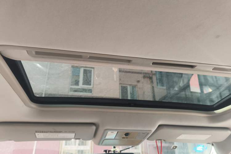 Used FORTHING Joyear XV 2015 1.6L CVT Luxury Model Headliner