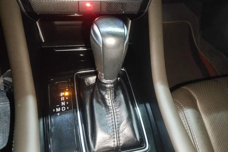 Used Mazda Atenza 2020 2.5L Sky Blue Prestige Edition Gear Lever