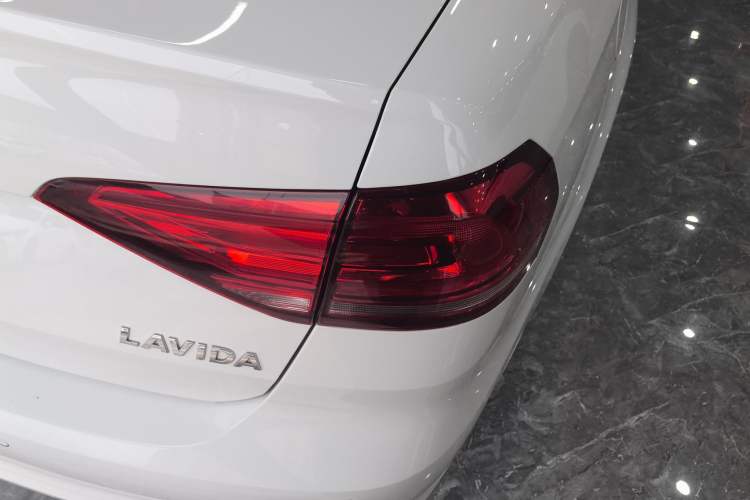 Used Volkswagen Lavida 2019 Lavida Start 1.5L Automatic Comfort Edition China VI Standard