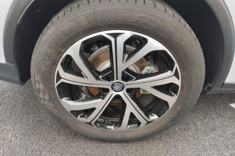 Used BYD Tang New Energy 2025 Intelligent Driving Version DM-i 115KM Flagship Edition Right Rear Wheel Hub