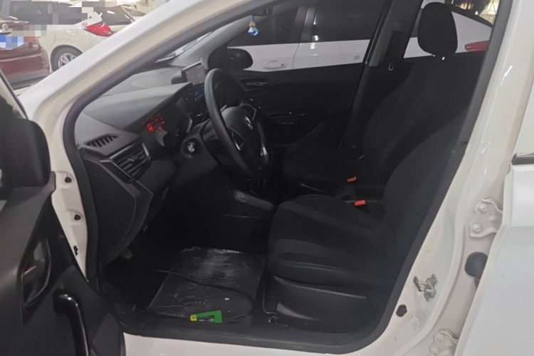 Used Baojun 310 2016 1.2L manual Comfort trim level