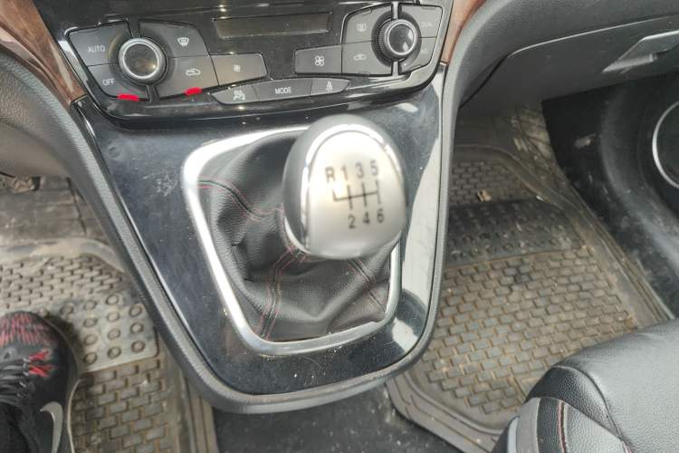 Used Haval H6 2015 Sport Edition 1.5T Manual Two-Wheel Drive Elite Model