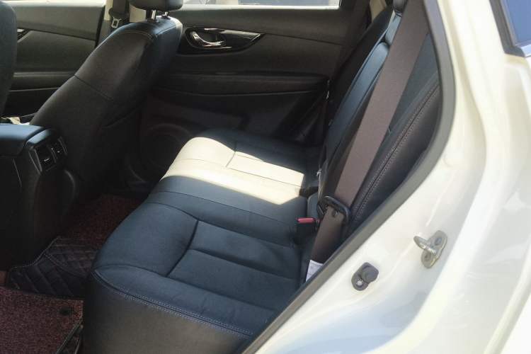 Used Nissan X-Trail 2019 2.0L CVT Smart Connect Comfort Edition 2WD Left Rear Seat