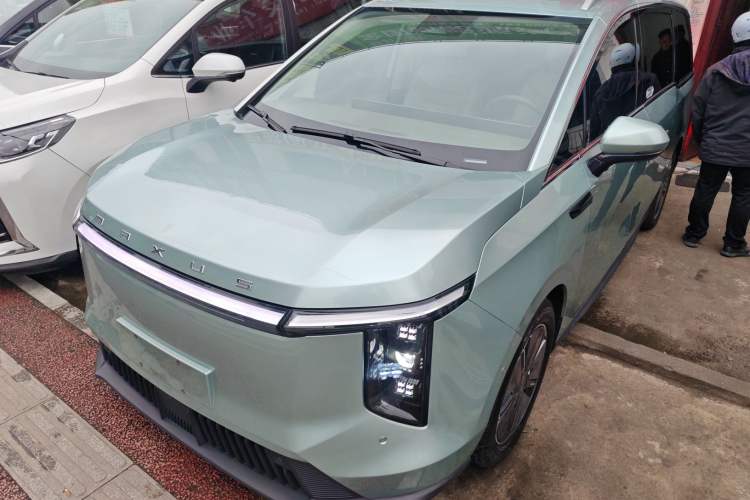 Used SAIC MAXUS Dajia 7 2023 – Alpine 7-Seater Version