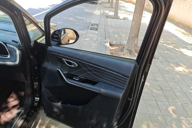 Used SAIC MAXUS G90 2022 2.0T Interstellar Seven-Seater