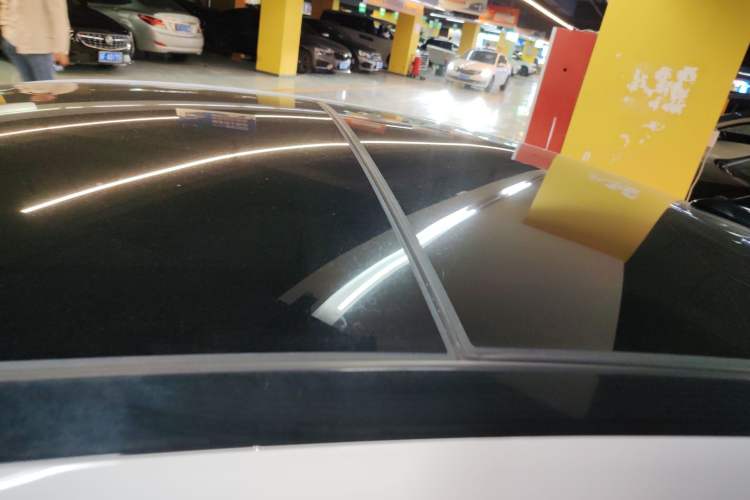 Used Hyundai Mistra 2017 1.8L Automatic Deluxe DLX Model China V Emission Standard Roof