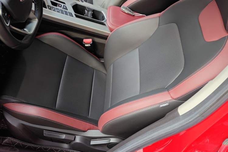 Used Geely Auto Coolray 2020 Facelift 240T DCT Hunter
