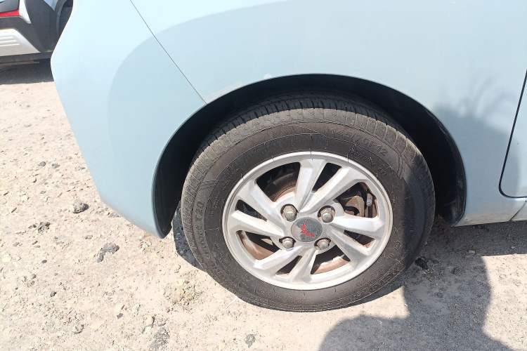 Used Wuling Hongguang MINIEV 2020 Freedom Version Lithium Iron Phosphate Left Front Wheel Hub