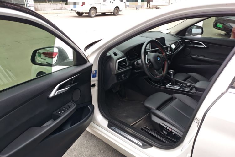 Used BMW 1 Series 2018 118i Sport Edition Driver Seat