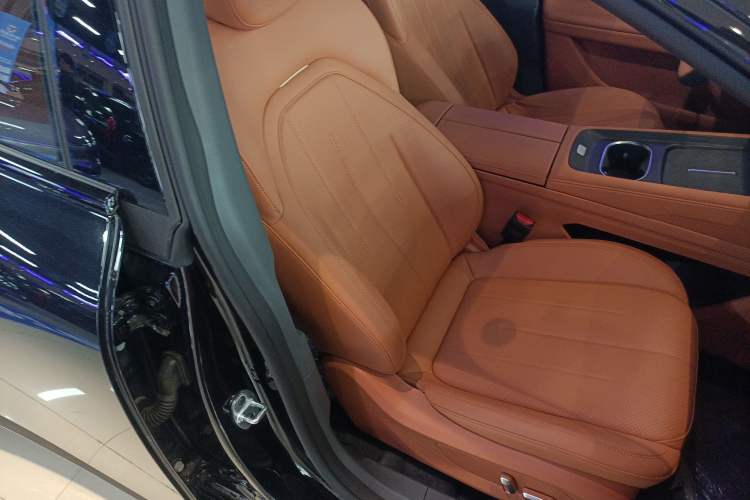 Used Dongfeng eπ eπ007 2025 Model Pure-Electric 550 Executive Edition