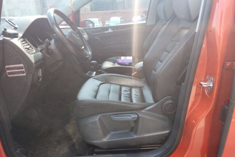 Used Volkswagen Golf Sportsvan 2016 230TSI Automatic Luxury Version Left Front Seat