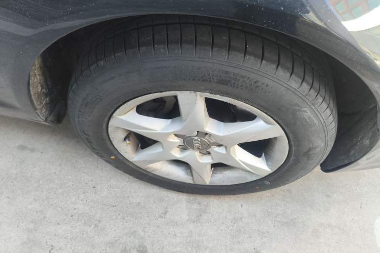 Used Audi A6L 2010 2.0 TFSI Automatic Standard Edition Right Front Wheel Hub