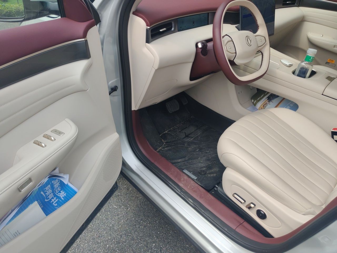 Dongfeng Aeolus L8 2025 Model 185KM Dream Edition — снимка 16