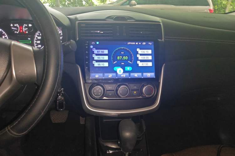 Used Nissan Tiida 2016 1.6L CVT Cool Dynamic Edition Audio And AC Panel