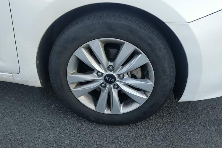 Used Kia K4 2014 1.8L Automatic GLS
