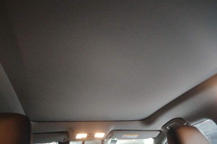 Used Toyota Highlander 2017 2.0T Four-Wheel Drive Luxury Edition 7 Seats