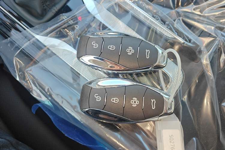 Used Hongqi H5 2024 1.5T DCT Smart Connect Flagship Edition
