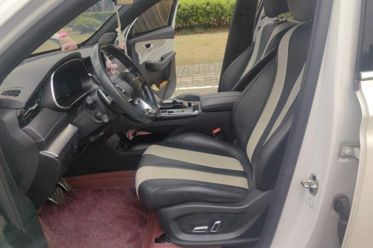 Used Roewe RX5 MAX 2019 400TGI Automatic All-Wheel Drive Smart Cabin Supreme Edition
