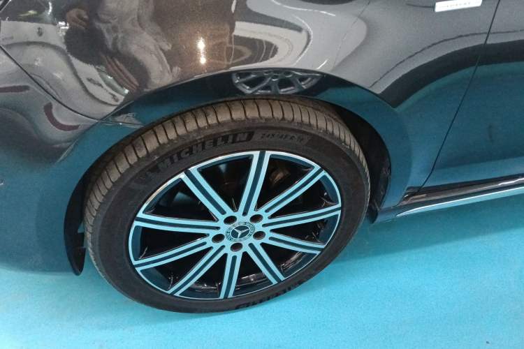 Used Mercedes-Benz V-Class 2021 V 260 L Long-wheelbase Luxury Edition