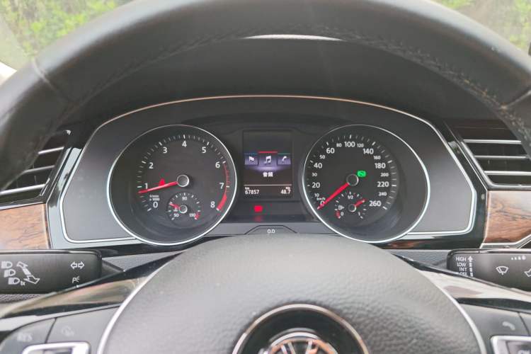 Used Volkswagen Magotan 2017 330TSI DSG Luxury Model Instrument Cluster