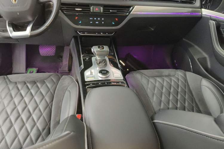 Used Hongqi HS5 2019 2.0T Smart Connect Flagship All-Wheel-Drive Version