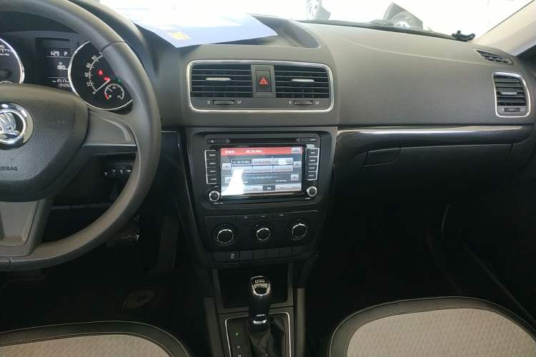 Used Skoda Yeti 2016 1.4TSI DSG Advanced Edition