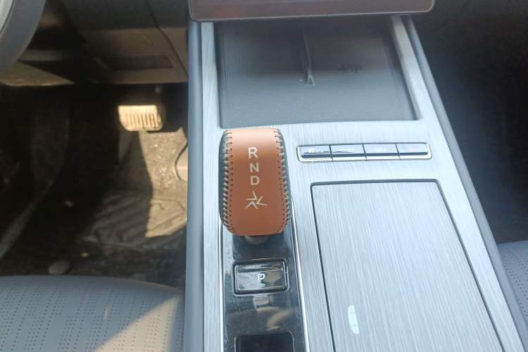 Used Geely Auto FX11 2024 1.5TD DCT Prestige Edition
