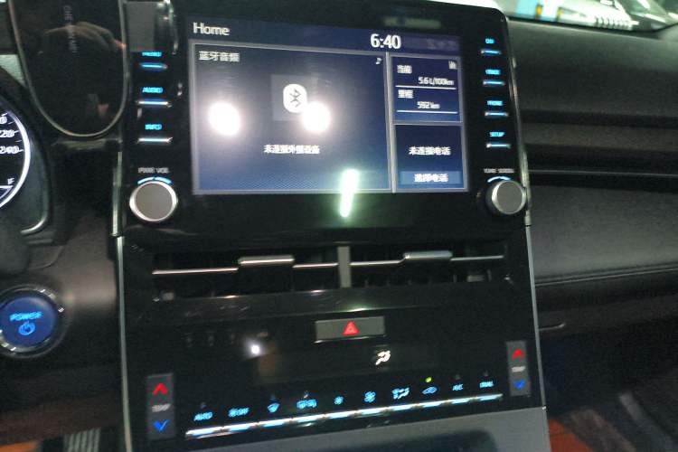 Used Toyota Avalon 2019 Dual-Engine 2.5L Luxury Edition China VI Standard