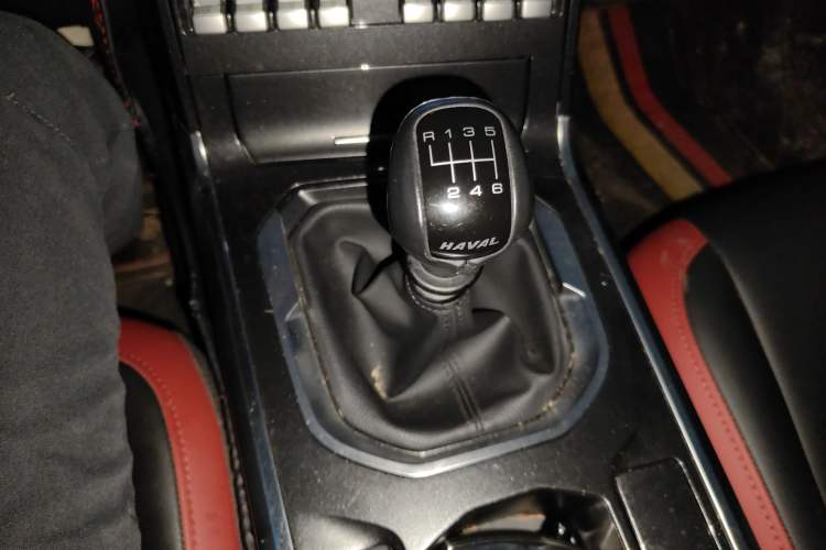 Used Haval H4 2019 1.5 GDIT Manual Luxury Smart Connect Version China V Standard