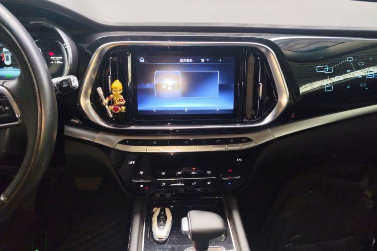 Used JETOUR X90 2019 1.6T DCT Luxury Touring Edition 7 Seats China VI Standard Audio And AC Panel