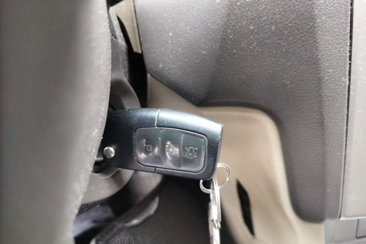 Used Ford Focus 2012 Sedan Classic 1.8L Manual Base Model
