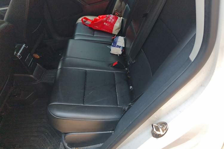 Used Volkswagen Tiguan 2015 1.8TSI Automatic Two-Wheel Drive Trend Edition Left Rear Seat