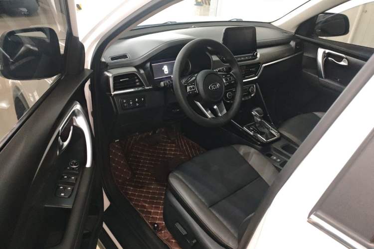 Used Kia Sportage R 2019 2.0L Automatic Smart Luxury Edition Driver Seat