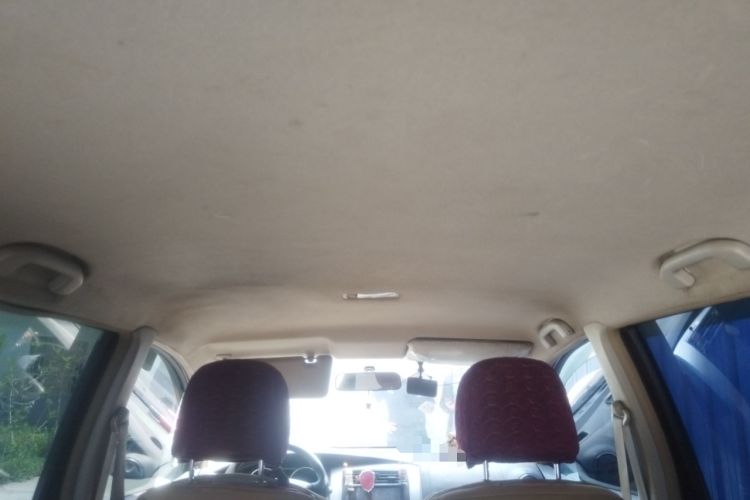 Used Nissan Livina 2013 1.6XE Manual Comfort Edition Headliner