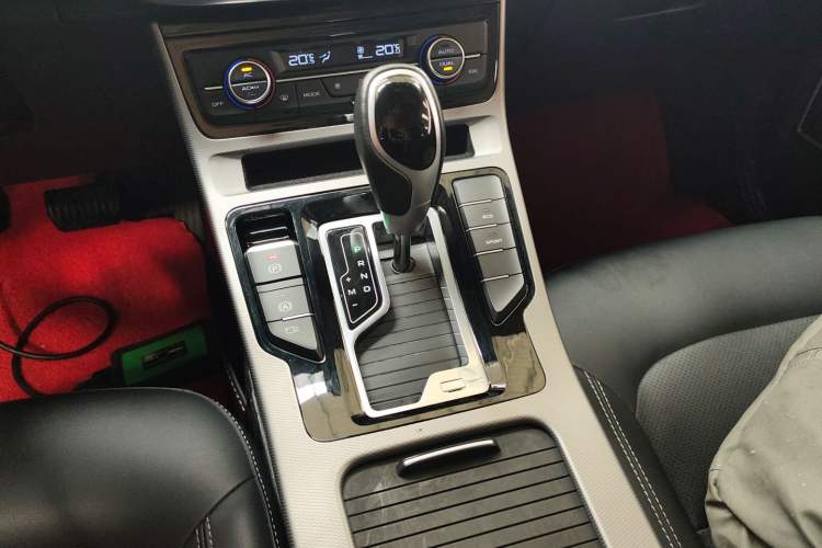 Used Geely Auto Emgrand GL 2019 1.4T CVT Elite Smart Edition Gear Lever