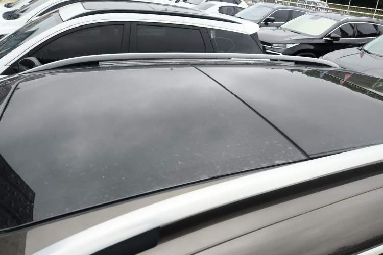 Used Volkswagen Tiguan 2015 1.8TSI Automatic All-Wheel-Drive Luxury Model Roof