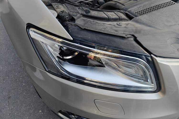 Used Audi Q5 2016 40 TFSI Trendy Edition Right Front Headlight