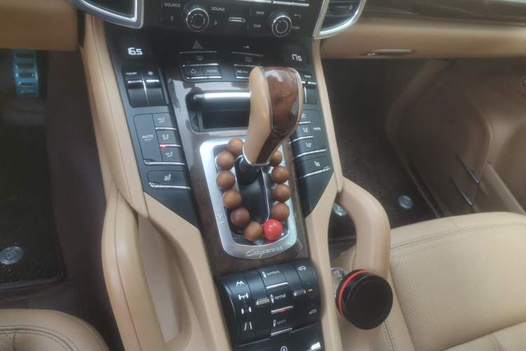 Used Porsche Cayenne 2011 Cayenne S 4.8L
