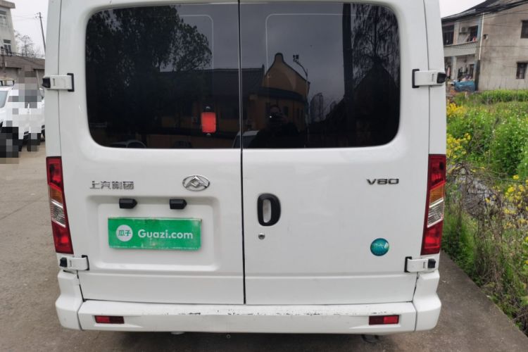 Used SAIC MAXUS Xintu V80 2024 Aotong Value Edition 6MT Long-Wheelbase Mid-Roof Model with 127 Ps Available in 6/7/8/9-Seater Configurations Rear