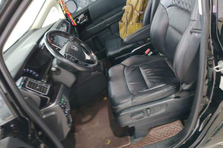 Used Honda Elysion 2019 2.0L Hybrid Luxury Edition