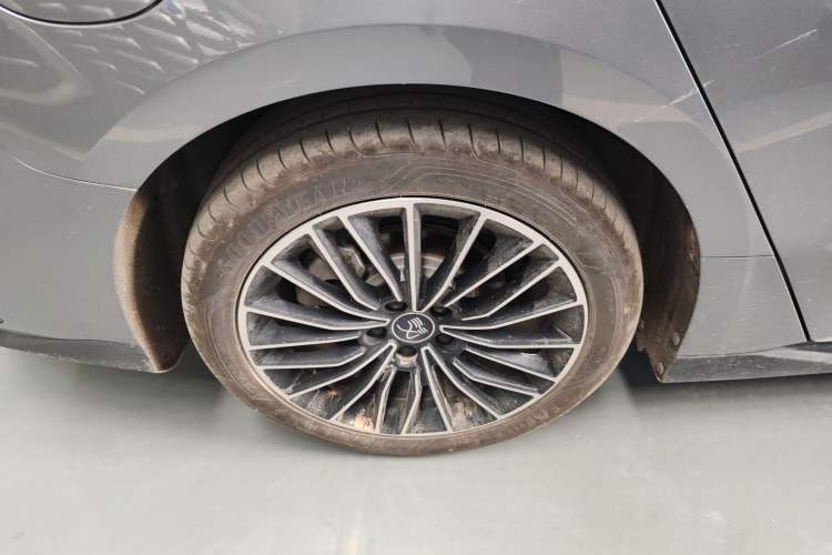 Used BYD Han 2023 DM-i Champion Edition 121KM Prestige Model