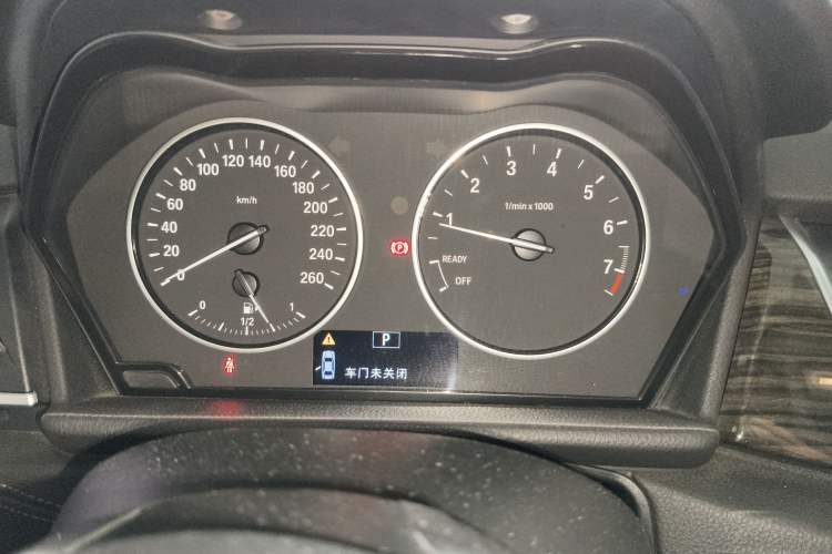 Used BMW 2 Series Active Tourer 2014 220i Luxury Design Package Instrument Cluster